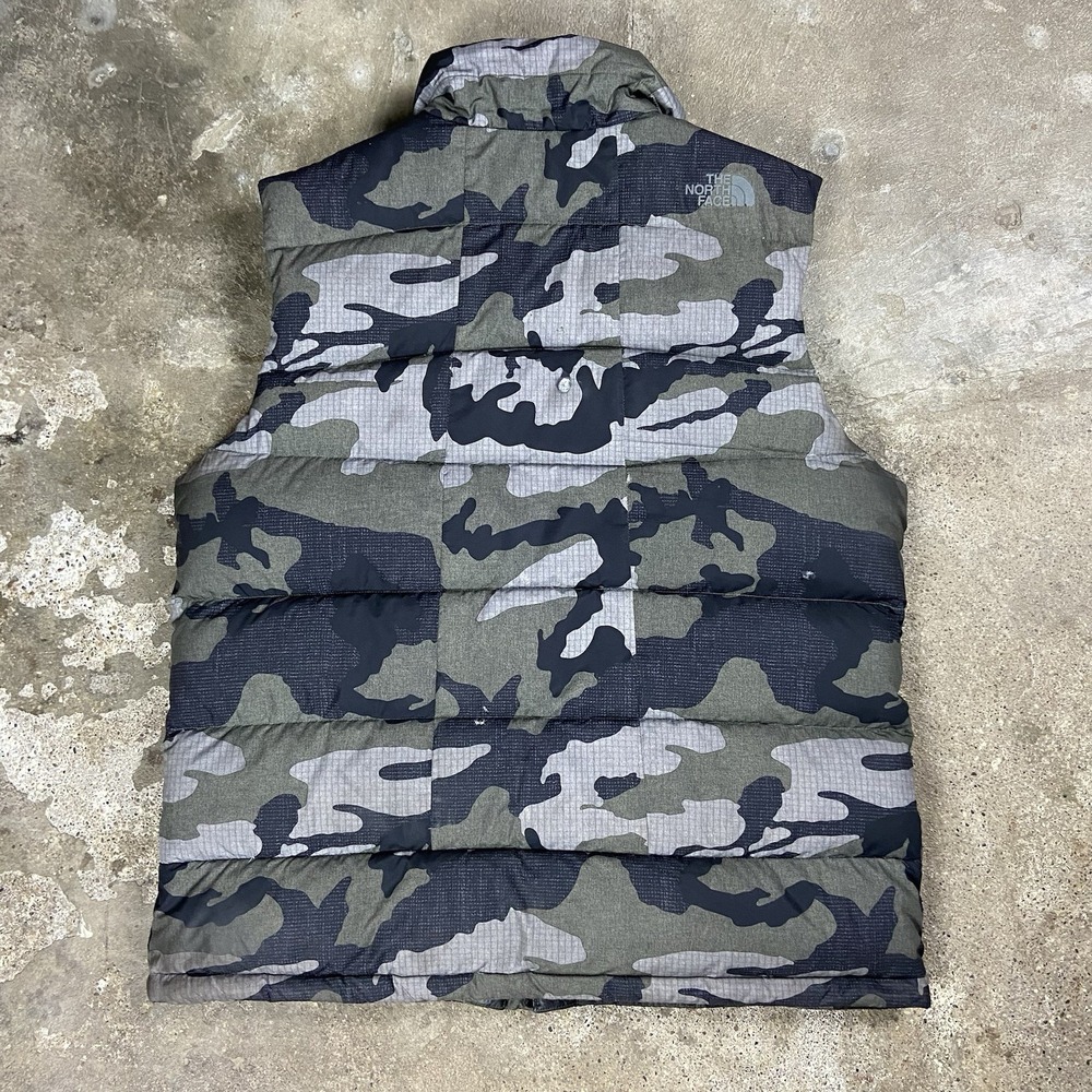 North Face 550 Puffer Vest Size Large‎ Multicolor Camouflage Pattern Full Zip - Picture 2 of 13